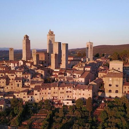 Castello Di Fulignano Ildebrando Superior Apartment San Gimignano Exteriör bild
